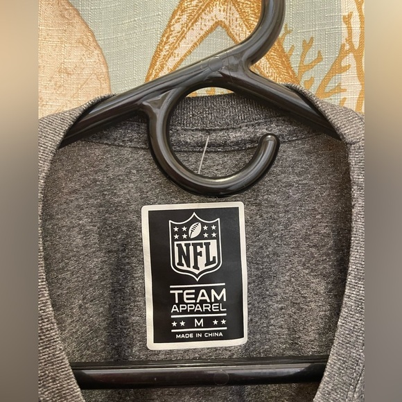 NWT Seattle Seahawks NFL Team Apparel Gray Blue Shirt Sport Gear MNF Jersey Med - Picture 4 of 7